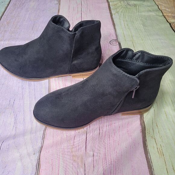 Girl's Side Zip Ankle Boots Size 8 - Picture 1 of 5